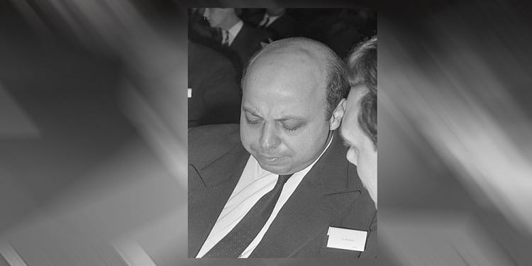 هاسنر المولود عام 1933 في بوخارست برومانيا