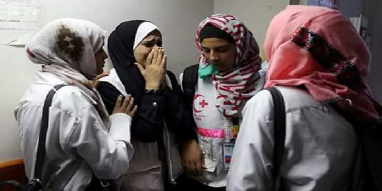 المسعفة داليا:أنا وزملائي مصدومون ولم نصدق حتى اللحظة أنّ رزان فارقتنا