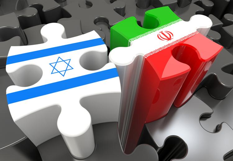 مع حُزمة العقوبات الثانية... هل تدرس إيران وساطة عُمانية للتواصل مع إسرائيل؟