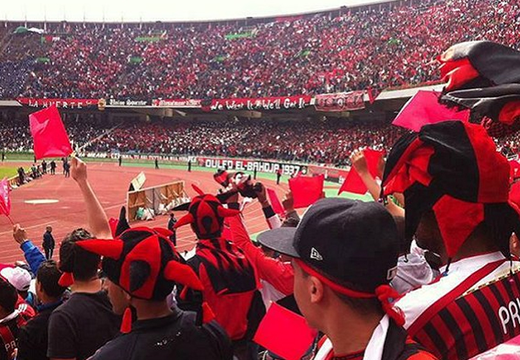 أضيف اللون الأحمر إلى قميص اتحاد العاصمة الجزائري حداداً على أرواح الشهداء