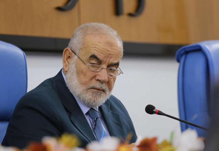 القيادي في حماس، أحمد بحر، نائب رئيس المجلس التشريعي