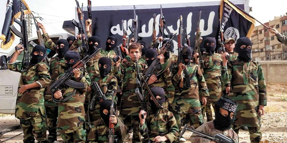 الأطفال في الحروب.. وقود الصراعات المسلحة