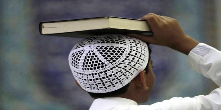 "دستورنا هو القرآن".. خديعة تروّج لها كل الجماعات الإسلامية