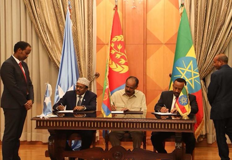 القمة التي جمعت كلاً من زعماء الصومال وإريتريا وإثيوبيا
