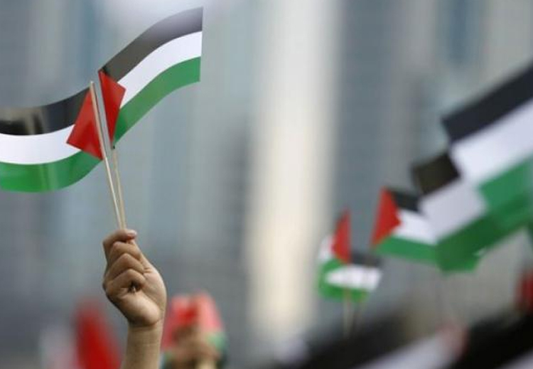 الانقسام يدفع الفلسطينيين إلى الهاوية