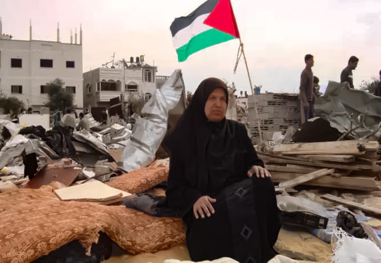 ما سبب بناء بعض المساجد بتكاليف باهظة وترك آلاف العائلات دون مأوى؟