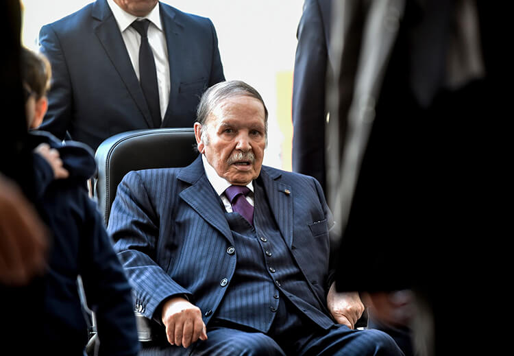 الجزائر: الإعلان عن موعد الانتحابات.. هل يترشّح بوتفليقة لولاية خامسة؟