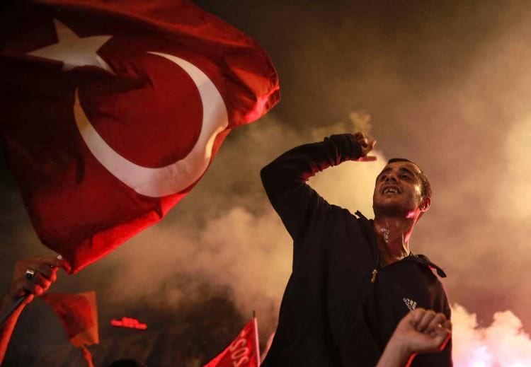 أردوغان: رئيس الدولة ورئيس الوزراء ورئيس الحزب الحاكم
