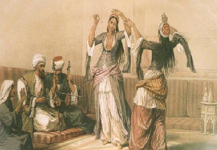 ترى المرنيسي أنّ إشكالية الحريم لا تنفصل عن إشكالية العبيد والجواري