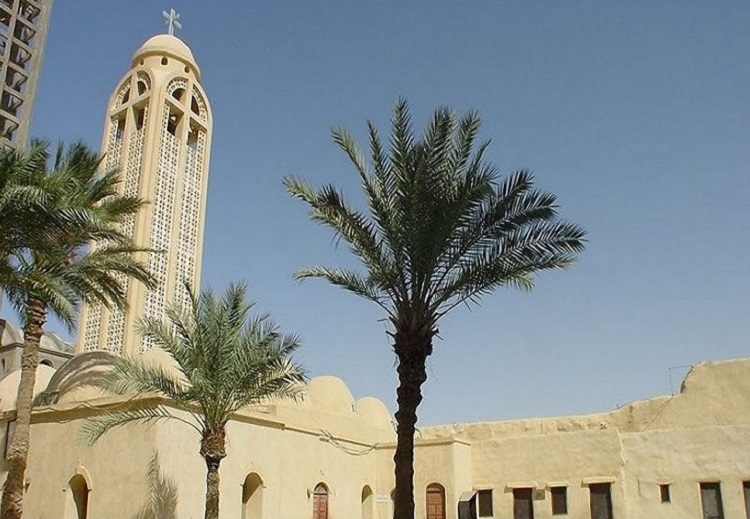 تفاصيل الهجوم الإرهابي على حافلة أقباط في المنيا بمصر