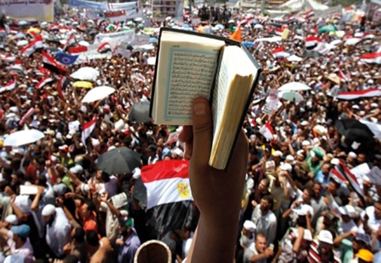 "العمل بالشريعة": خديعة أصولية هدفها التهييج والتجييش