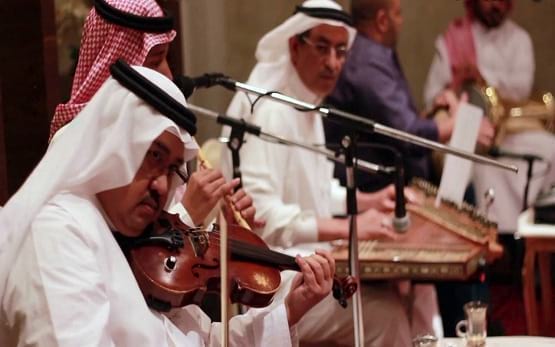 صالونات الفن في السّعودية.. تحفظ الموروث الغنائي