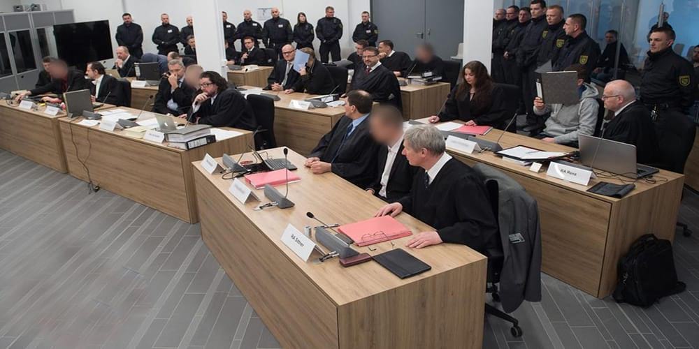 ألمانيا تحاكم متطرفين هاجموا مراكز إيواء لاجئين