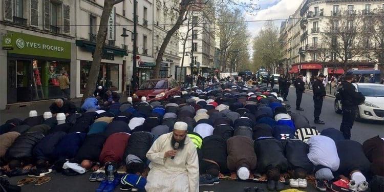 الإسلام في فرنسا بين مرجعية الهُويّة والهوس الديني