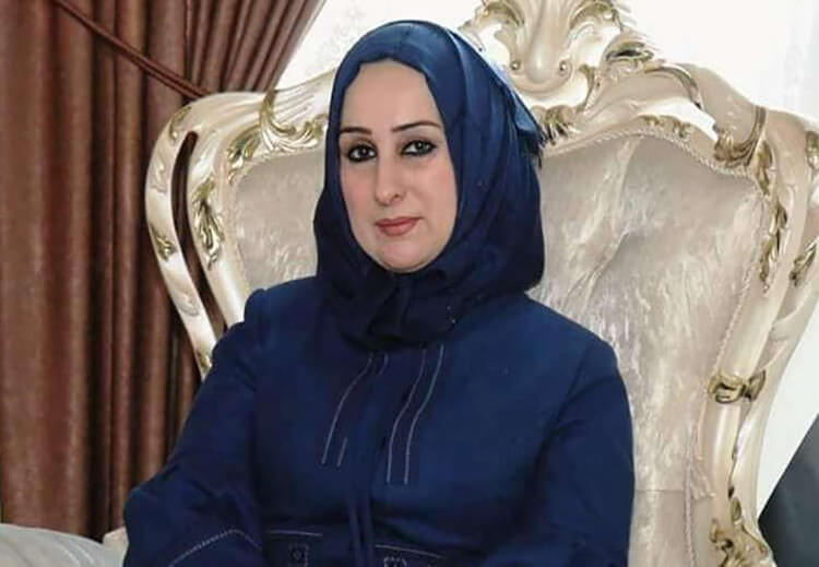 بعد 4 أيام من منحها الثقة وزيرة عراقية تستقيل لهذا السبب