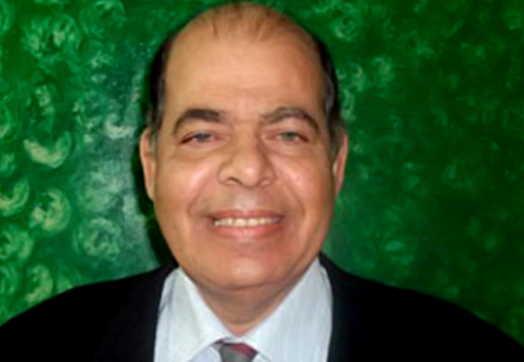 "زكريا يواقيم" المتزعم لطائفة (شهود يهوه) بمصر