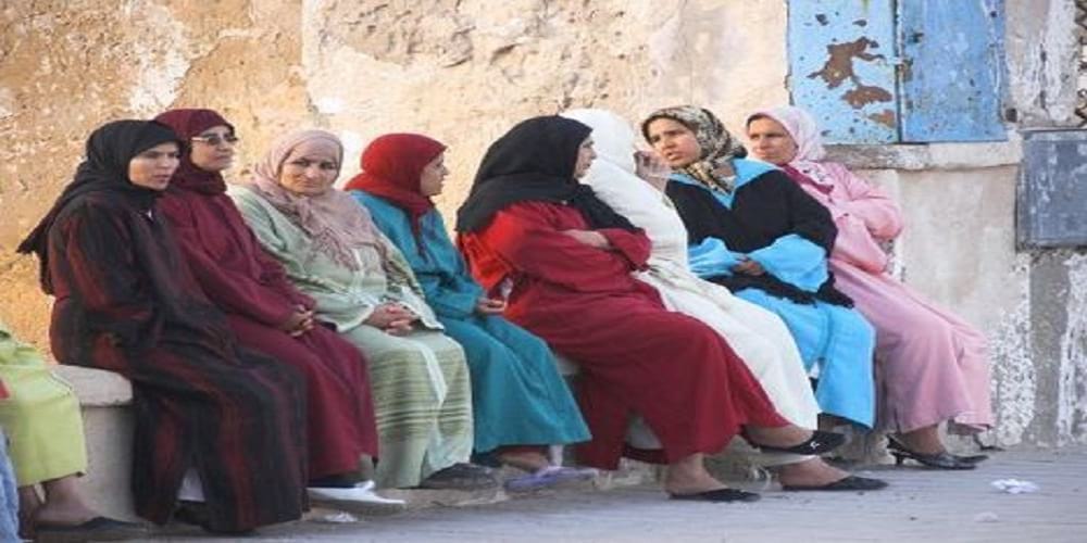 من أين تستقي المرأة مصادرها الدينية؟
