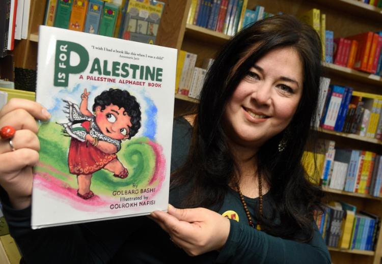 الكاتبة السويدية جولبارج باشي تحتفي بـ "الأبجدية الفلسطينية" فتتهم بمعاداة السامية