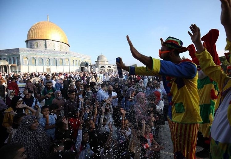 الأضحى في فلسطين: إصرار على الفرح ولكن..!