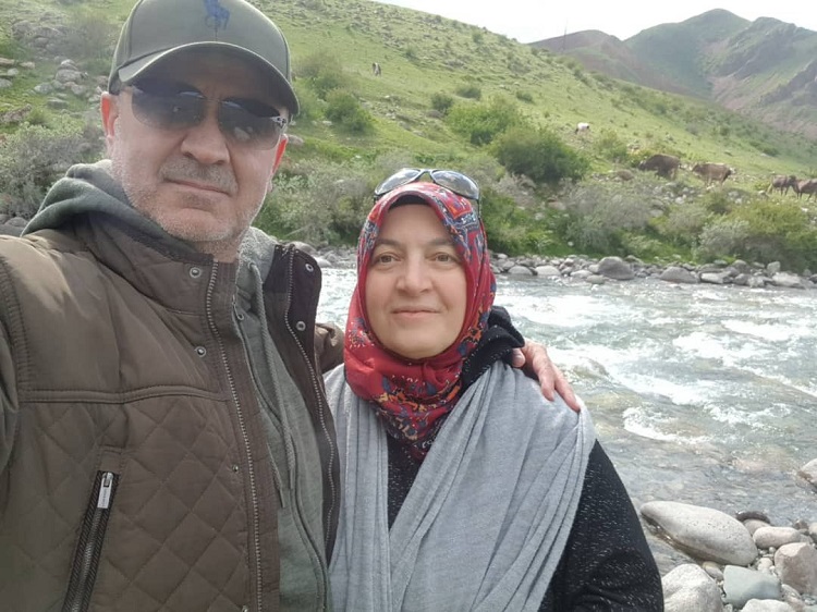أورهان إيناندي وزوجته التي تقود حملة موسعة للبحث عنه