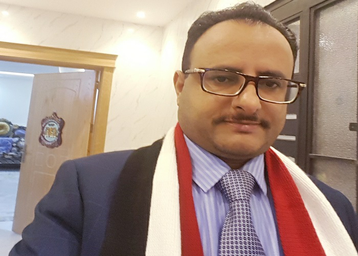 (السكرتير الإعلامي بالرئاسة اليمنية، الكاتب والباحث د. ثابت الأحمدي)
