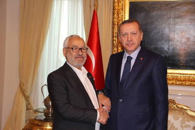 أردوغان مستقبلاً رئيس حركة النهضة، راشد الغنوشي