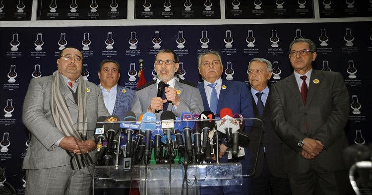 الأمين العام لحزب العدالة والتنمية، سعد الدين العثماني، وقيادات الحزب