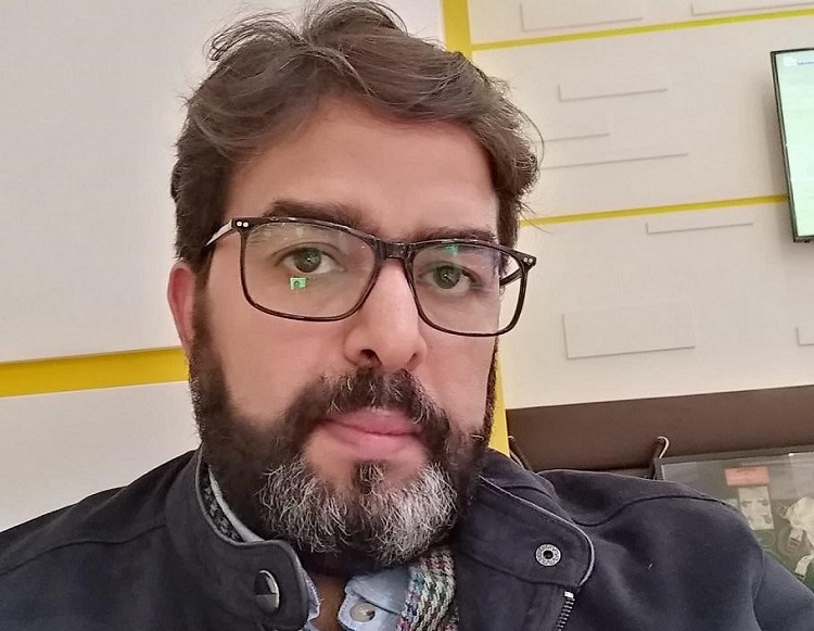 الباحث المغربي في العلوم السياسية والكاتب الصحفي، نور الدين اليزيد