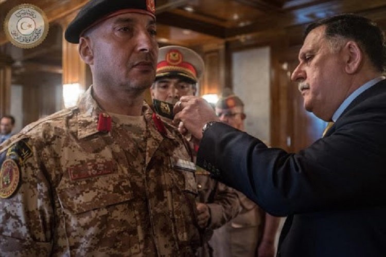 السراج مع الفريق أول رئيس الأركان الجديد