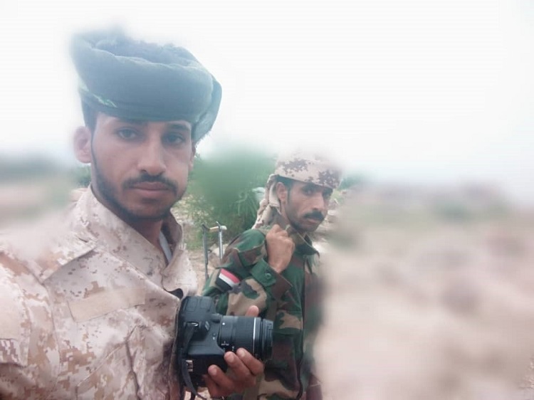 الصحفي والمتحدث باسم اللواء الثاني مشاة، محمد عادل الشرافي في جبهة الضالع