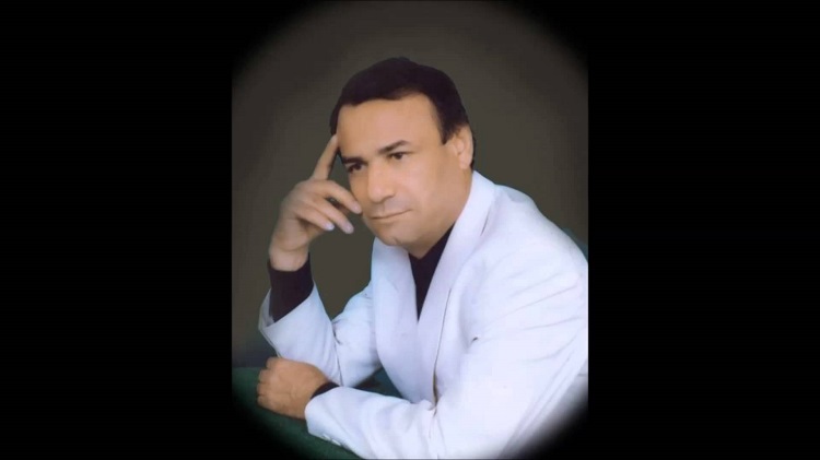 الفنان الراحل رياض أحمد.