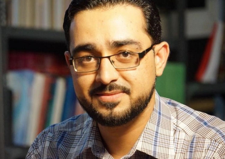 المحلل السياسي والمعارض الإيراني حبيب الله سربازي