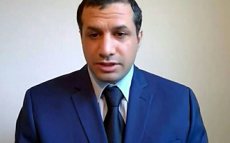 المحلل السياسي والمعارض الإيراني علي رضا اسدزاده
