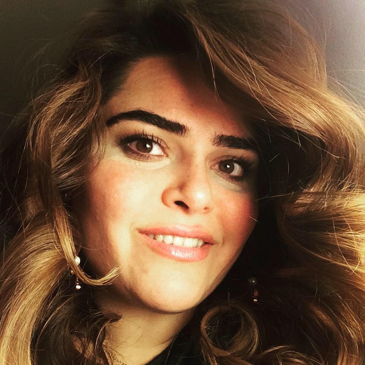 الممثلة السورية ناندا محمد