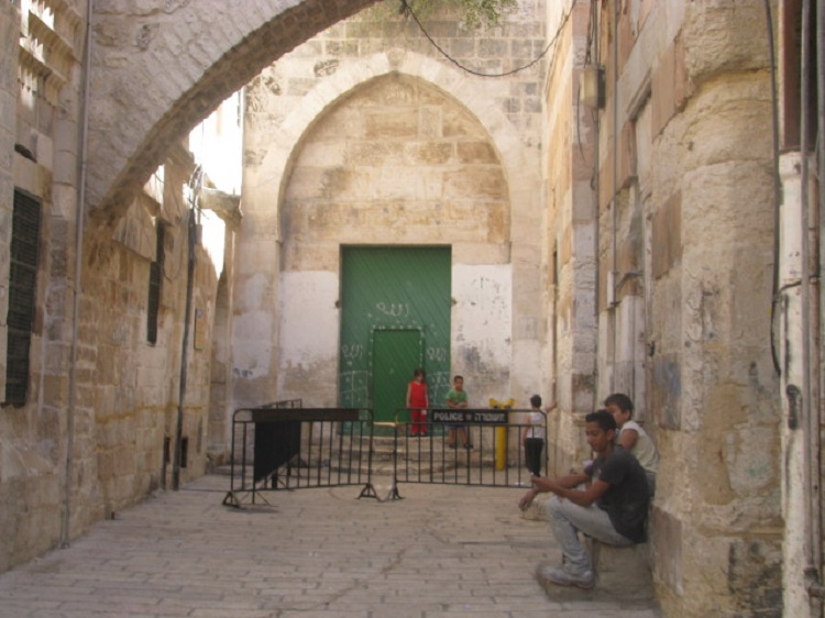 باب الحديد