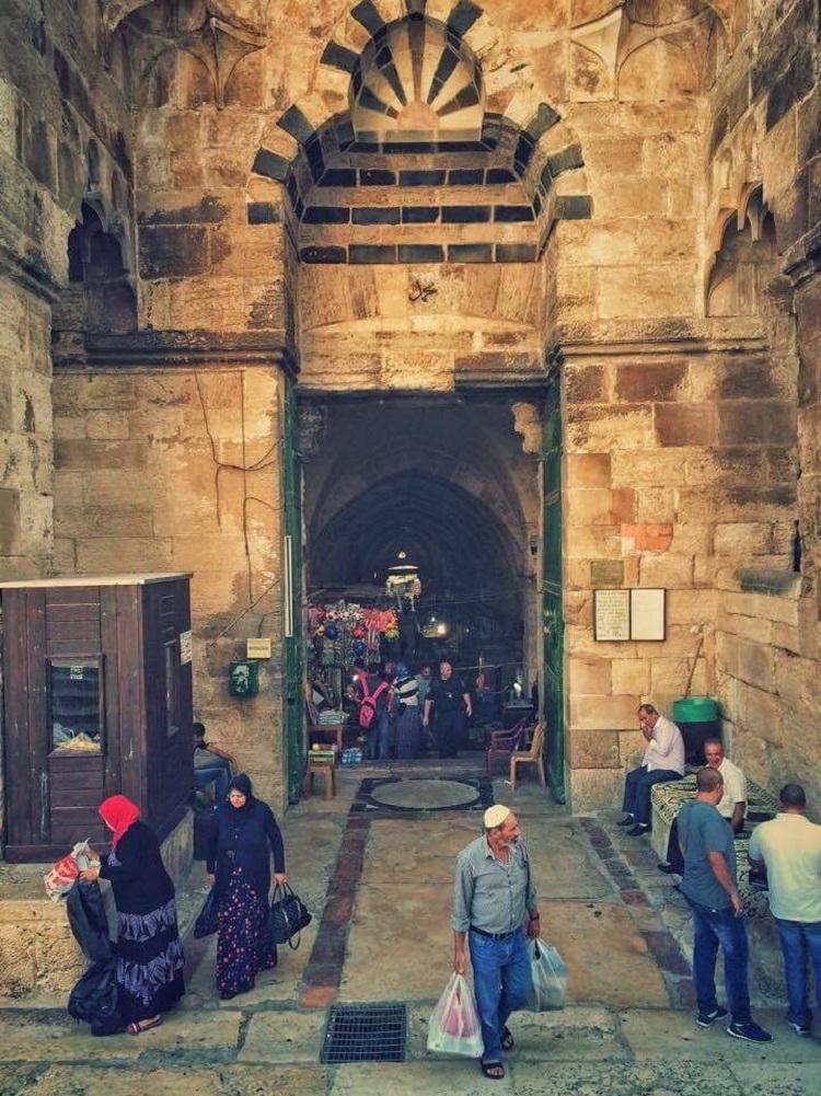 باب القطانين