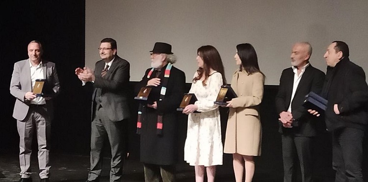 فيلم المطران من إنتاج المؤسسة العامة للإنتاج التلفزيوني والإذاعي ، والذي يوثق حياة المطران المناضل الراحل هيلاريون كبوجي