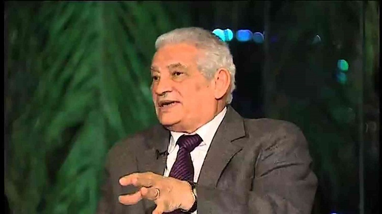 توفي أمس شيخ المؤرخين المصريين قاسم عبده قاسم عن عمر يناهز 79 عاماً