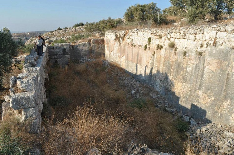 دير القلعة