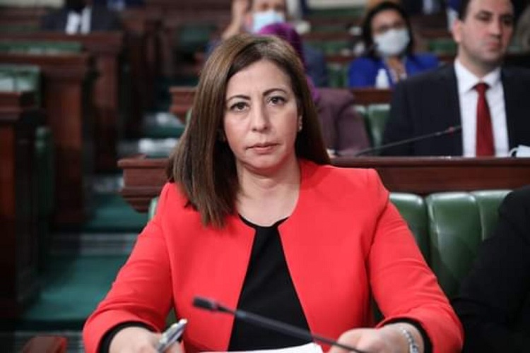 وزيرة العدل التونسية بالنيابة حسناء بن سليمان‎