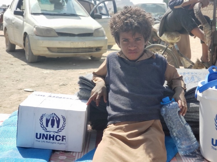 في اليمن، نزحت المزيد من العائلات من منازلها ليصل إجمالي عدد النازحين داخلياً إلى 4 ملايين شخص
