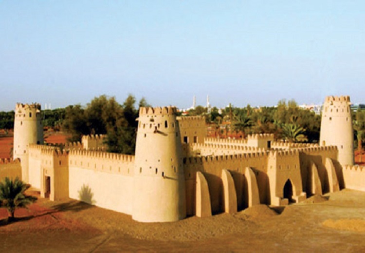 قلاع شامخة في دولة الإمارات