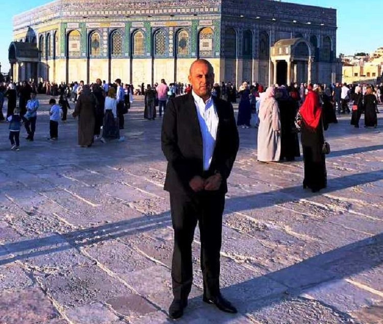 كمال عبيدات