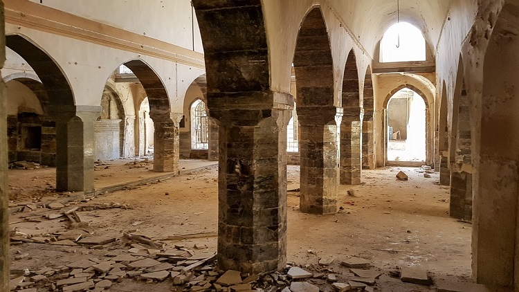 كنيسة مار توما من الداخل (بعد الحرب)