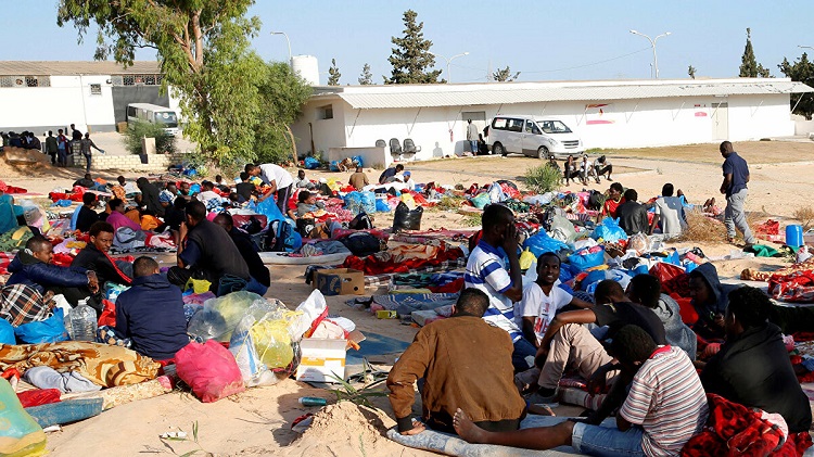 ما يقرب من 751 امرأة و255 طفلاً من بين آلاف المهاجرين وطالبي اللجوء تم القبض عليهم ضمن الاعتقالات الجماعية الأخيرة