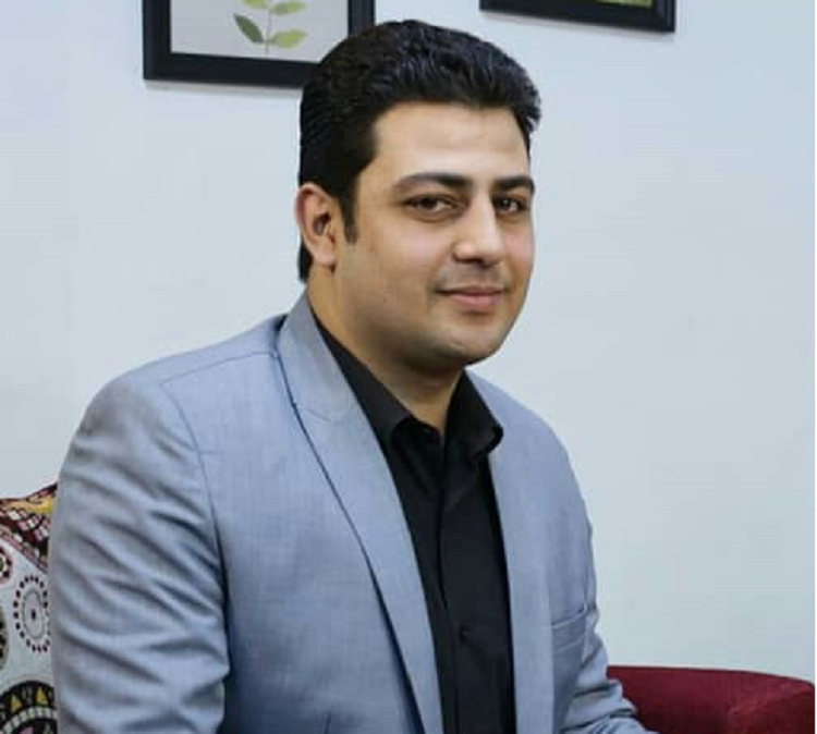 الباحث في العلاقات الدولية محمد ربيع الديه