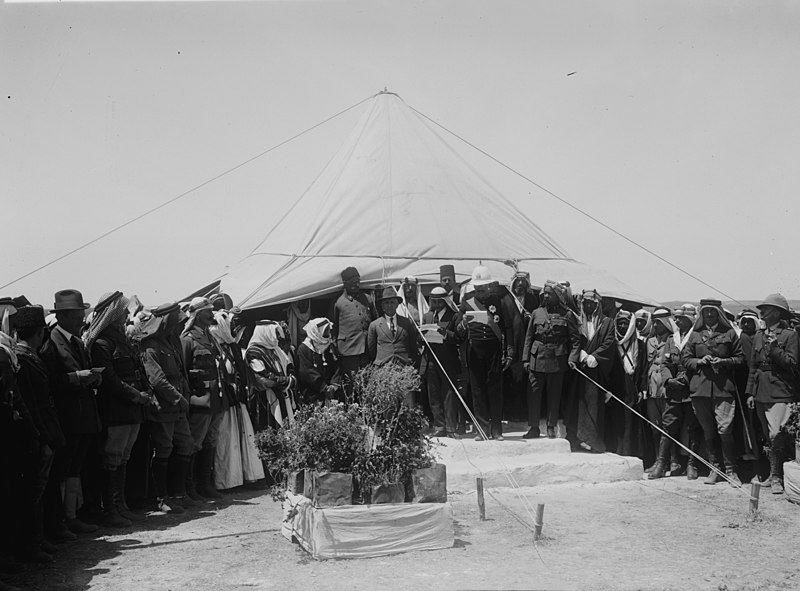 من مراسم إعلان الأمير عبد الله أميراً على شرق الأردن في 11 نيسان 1921