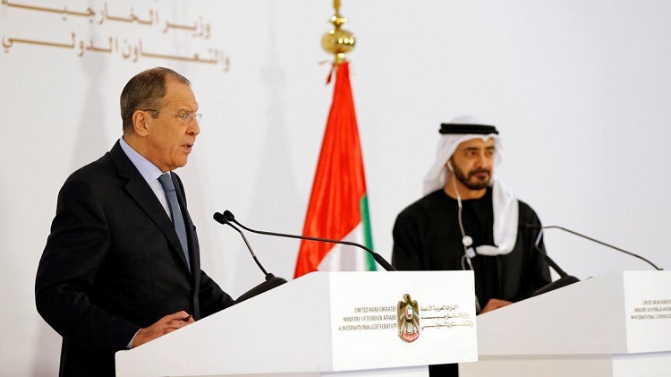 وزير الخارجية الإماراتي، عبد الله بن زايد آل نهيان مع نظيره الروسي، سيرغي لافروف، بالعاصمة أبو ظبي