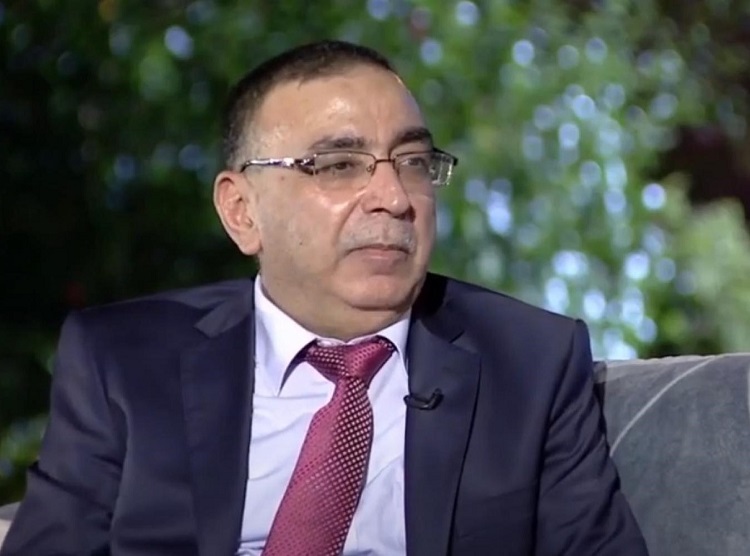 وزير الكهرباء المستقيل ماجد حنتوش