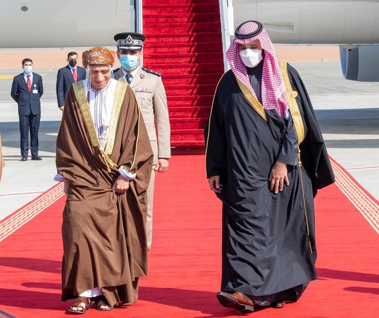 وصول نائب رئيس مجلس الوزراء لشؤون مجلس الوزراء بسلطنة عمان